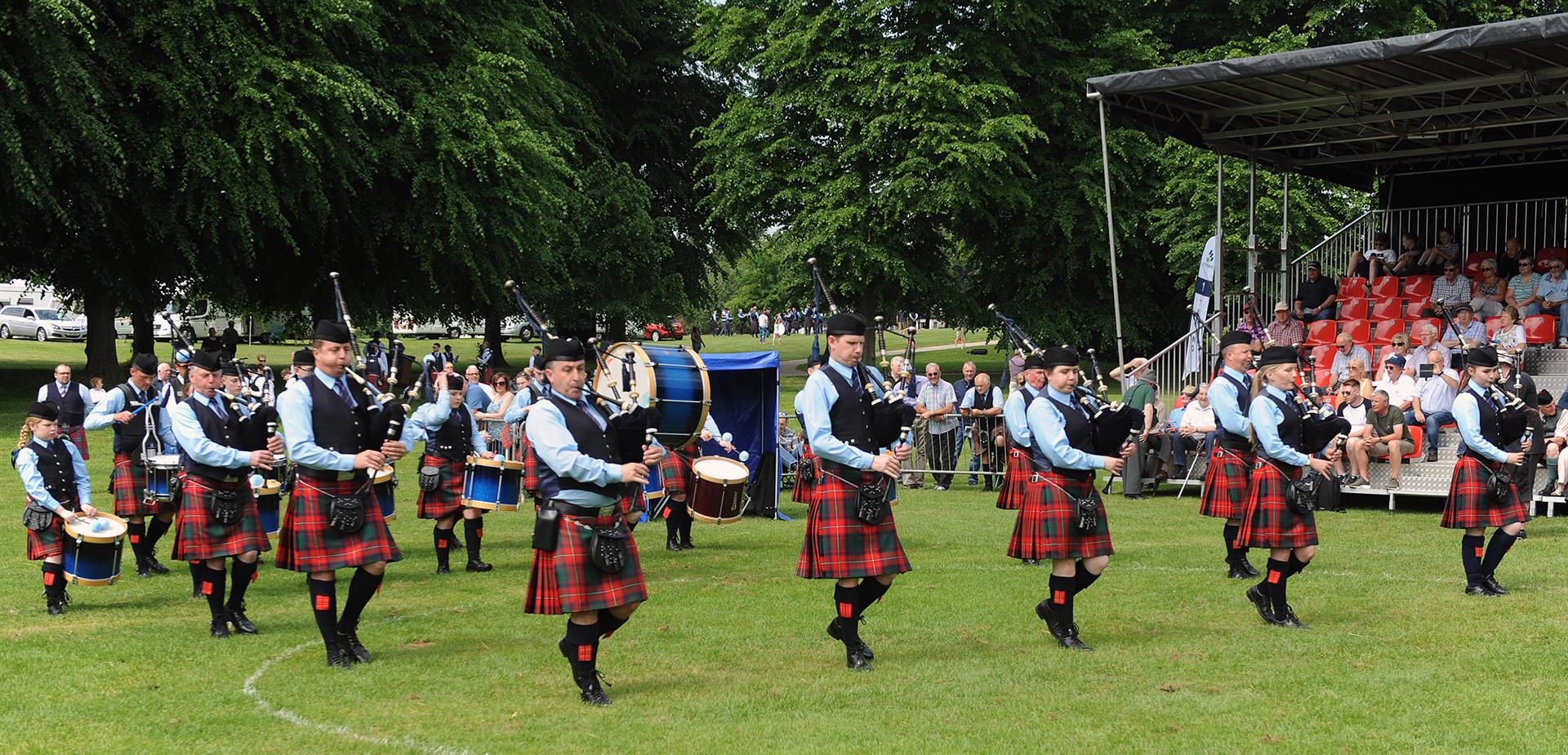 In Pictures Thousands flock to Lurgan Park for the Pipe Band