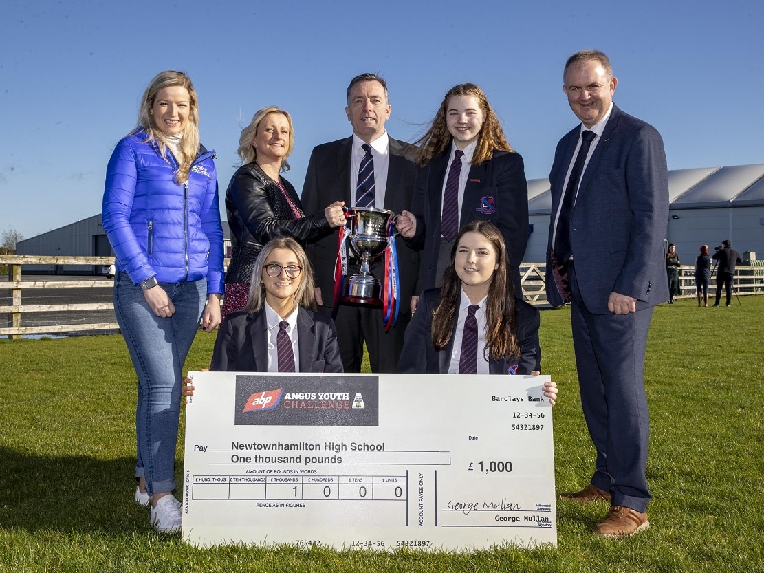 Joint Winners 2022 ABP Angus Youth Challenge from left Naomi Patterson, CAFRE mentor; Newtownhamilton High School teacher Carol Alexander; Managing Director of ABP in Northern Ireland George Mullan; pupil Ellen Bailie; and General Manager of Certified Irish Angus, Charles Smith. Front row, Aimee McCombe and Sophie McKnight
