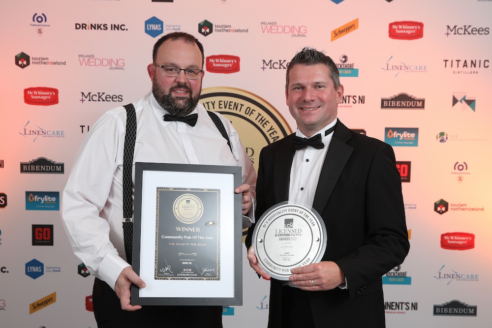 John Lawson from The Head O’ The Road Pub, Portadown is presented with the Community Pub of The Year Award by Richard Mayne of Drinks Inc. who sponsored the award. Photography by Phil Smyth Photography