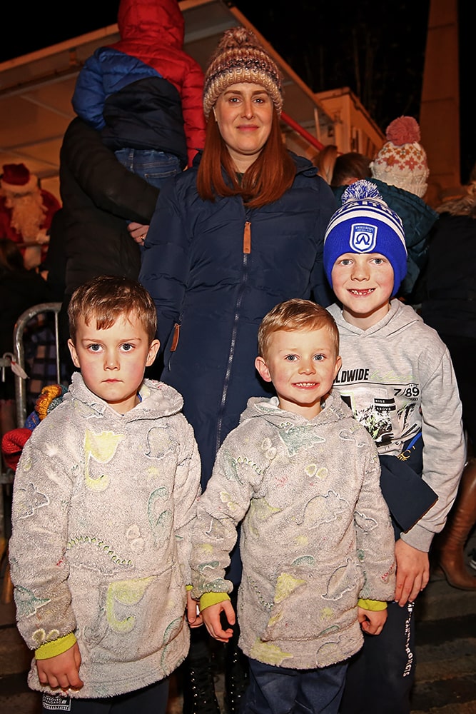 Tandragee Christmas Lights Switch On 2022