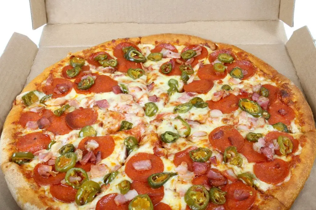 pizza-delivery-man-banned-for-six-months-because-he-needed-special