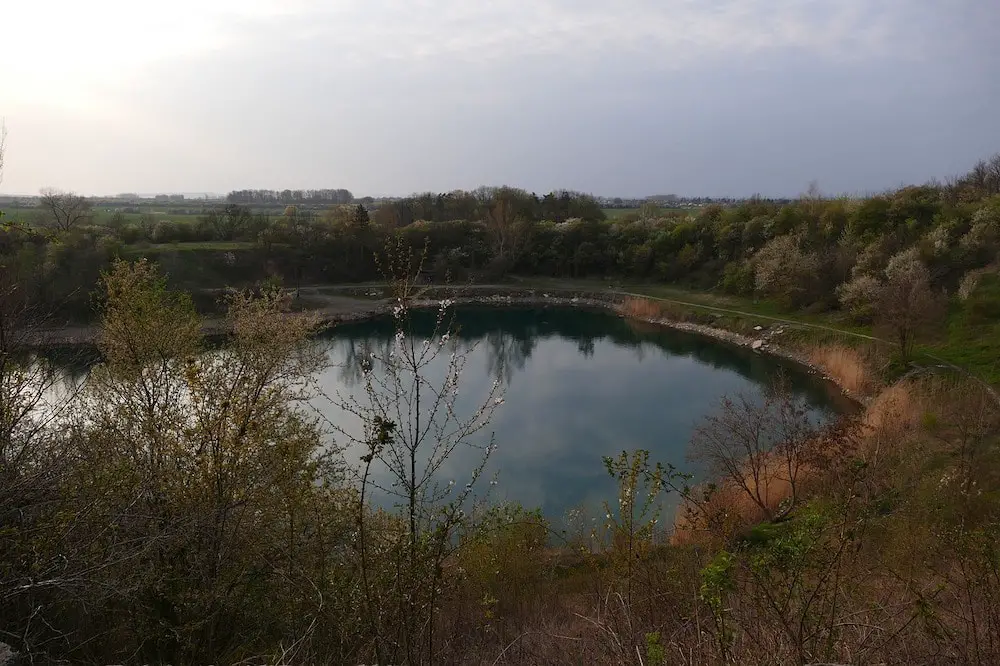 Dangerous beauty of Cornwall's abandoned flooded quarries - Cornwall Live