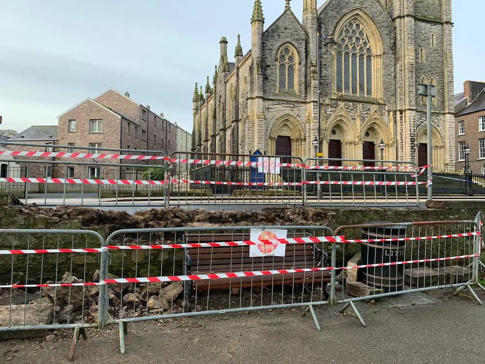 Mall wall collapsed