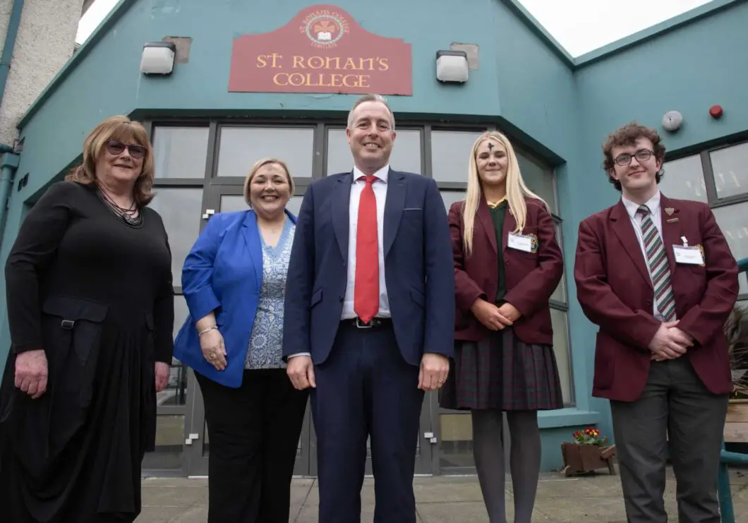 Both Markethill High and St Ronan's College in Lurgan will ditch their mobile devices when the initiative begins in September.