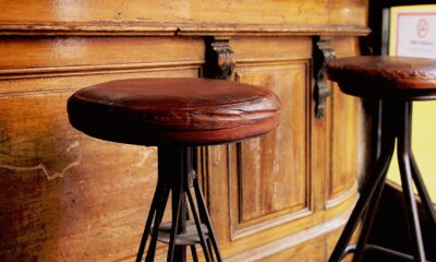 Bar stool